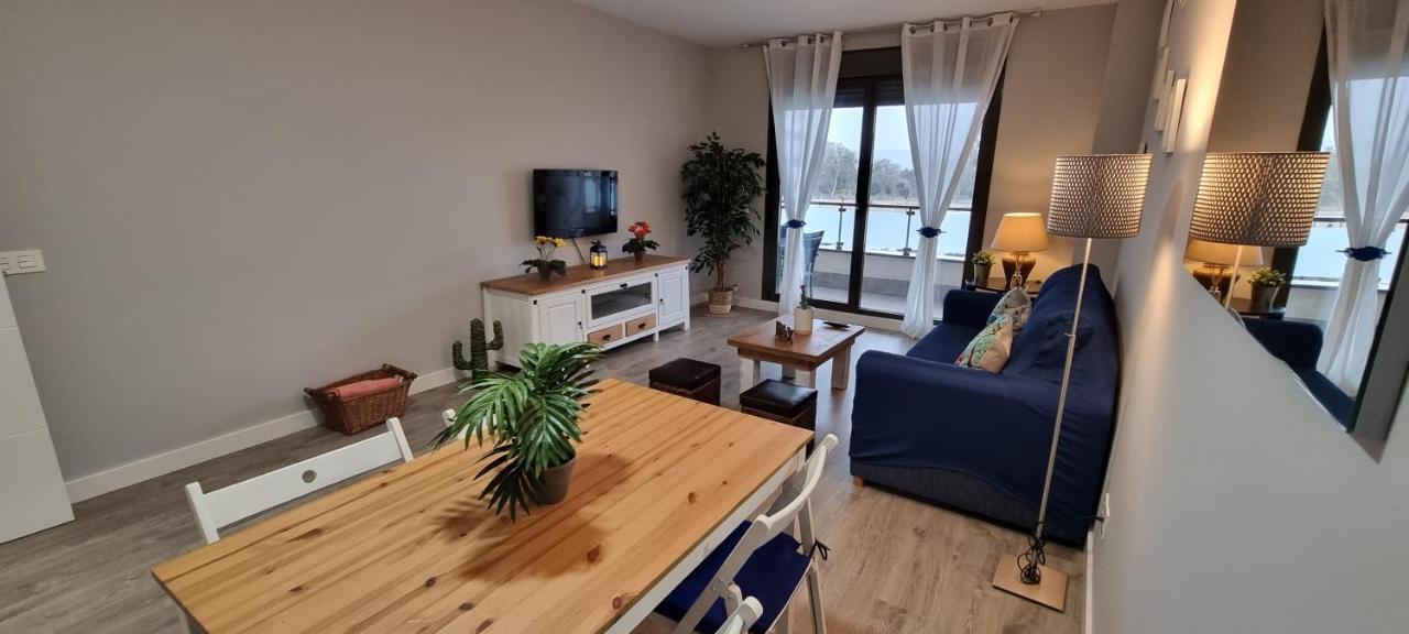 Excellent Location- Beach, Pool, Telework, 2 Bikes, Parking & Wifi Gratis At "Casa Carol'S" Torremolinos Eksteriør billede