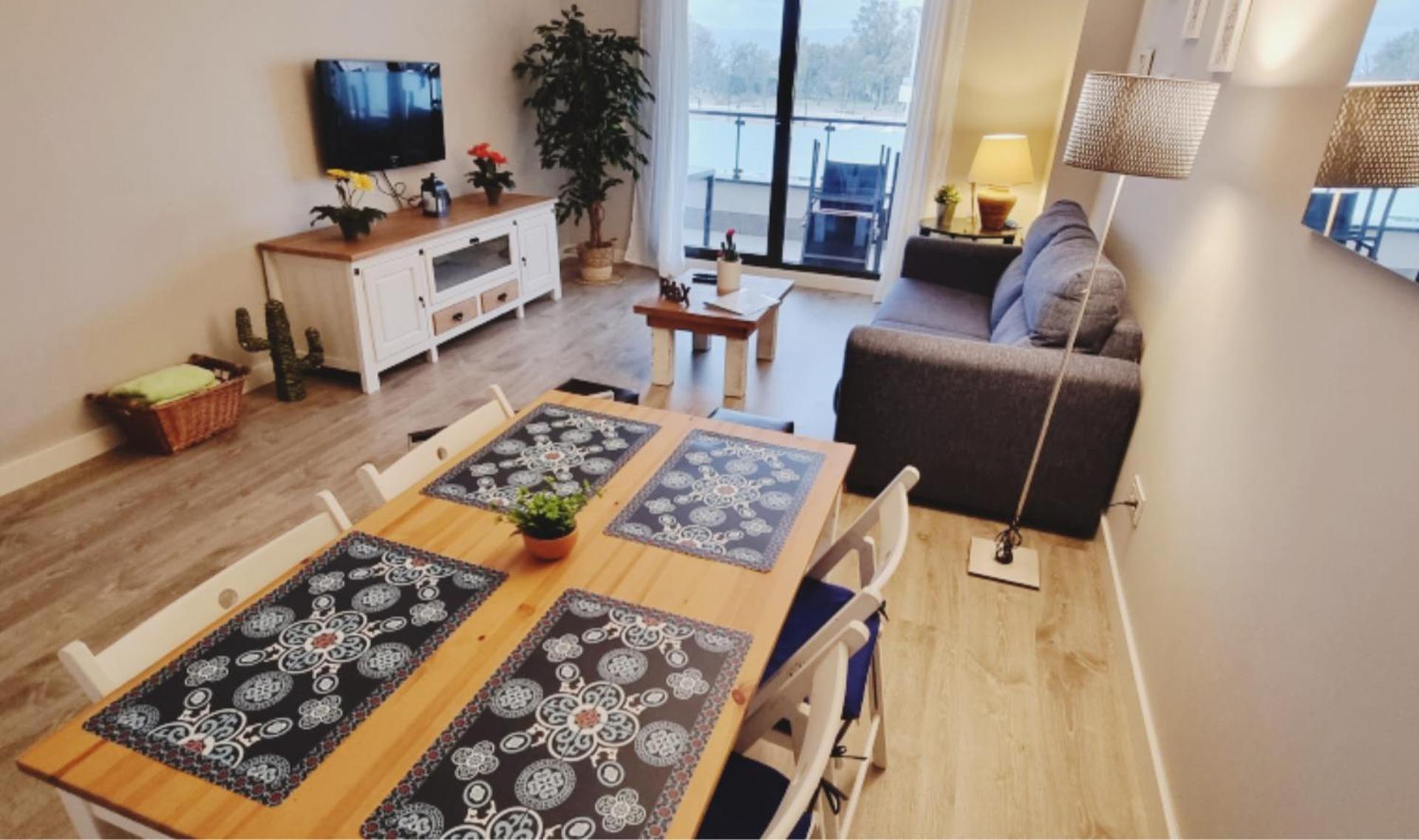 Excellent Location- Beach, Pool, Telework, 2 Bikes, Parking & Wifi Gratis At "Casa Carol'S" Torremolinos Eksteriør billede